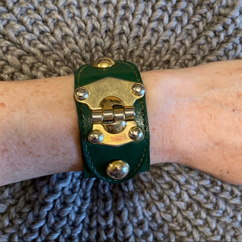 Leather bracelet